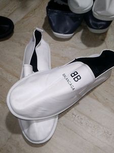 CASUAL FOOTWEAR FOR MEN SIZE UK8.5 AND EUR 43