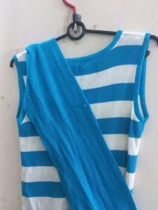 blue woolen top