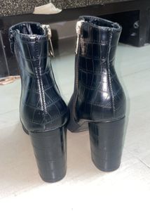 Black Boots