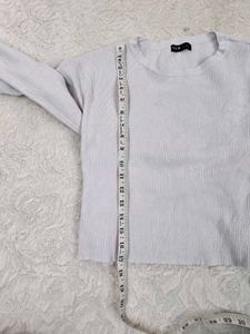 SHEIN Gray Cropped Sweater