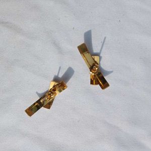 Criss Cross Stud