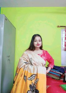 Women  Yellow Saree