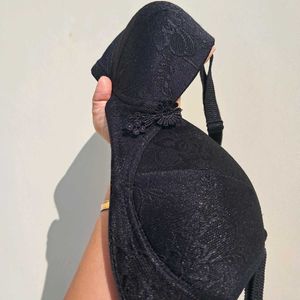 🟩NEW🟩 Black Lace light padded Bra