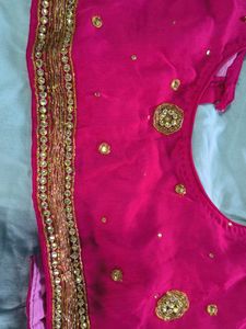 Fine Velvet Saree Dual Shade Price Negotiable L