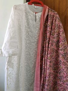 Embroidery Kurta Set With Kashmiri Dupatta