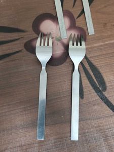 Set Of 4 Spoons With Forks