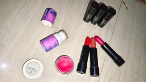 makeup set eyeliner lipstick 💄