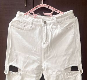 White Straight Pant 🤌🏻