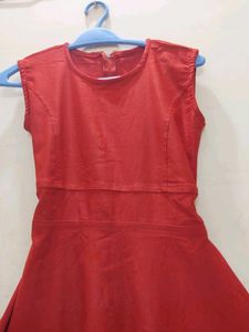 2 Dresses Cambo
