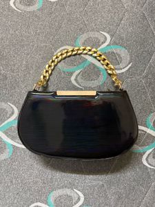 Chromic Black Chain Handle Bag