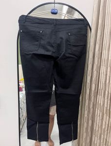 MAX Cropped Pants
