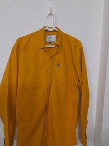 Men&#39;s Casual Shirt