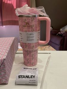 Stanley Quencher H2.0 Tumbler - Floral Pink