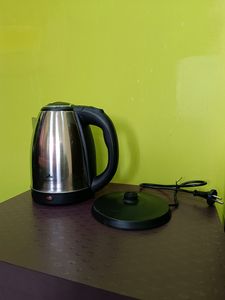 Green -Kivvi 1.8 litre electric kettle
