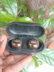 Mivi Duopods M40 (TWS Earbuds with Charging Case)