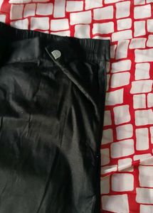 ✨Girls’ Black Slim-Fit Pant–Stylish &amp; Comfortable