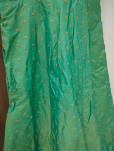 Shining Gown✨💚