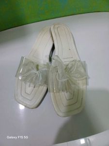 White Bow Detail Slides