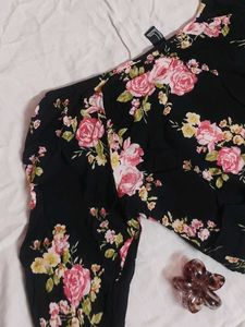 FOREVER 21 BLACK TOP