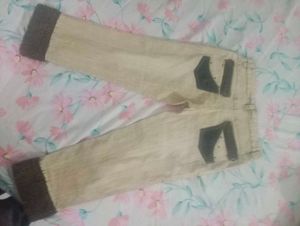 Vintage Capris with Unique Detail