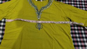 EMBROIDERED TUNIC TOP