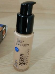 Blue Heaven Hyper Matte Foundation (Shade: Natural