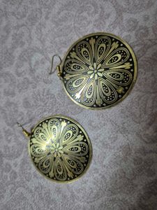 Earings