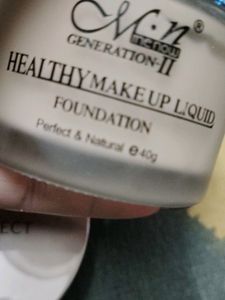 Foundation &amp;face powder
