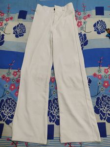 Classic White Bell Bottom Trouser 🤍