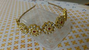 Golden hair band