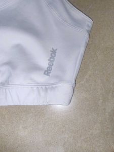 Reebok Sports Bra L SIZE......