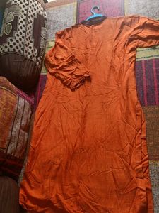 Set Of  2 Kurtis