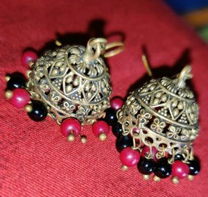 Red Ethnic Jumka
