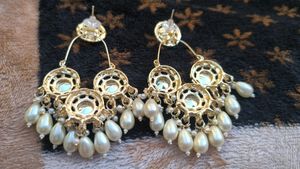 Beautiful Earring😍 Grab Fast