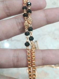 Neck chain