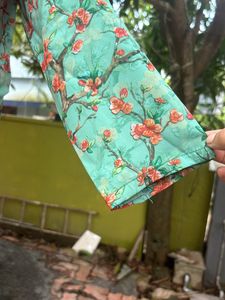 Kurta Top &amp; Shawl