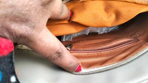 Pure leather purse for women