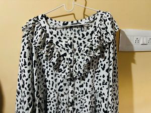 ₹190 White and Black Zudio Dress- XXL