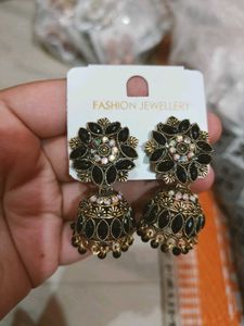 Black & Gold Jhumka Earrings
