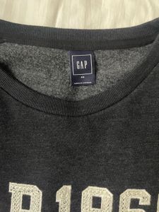 Gap T-shirt