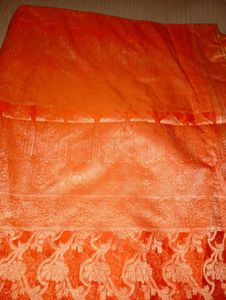🧡😻 Orange Saree