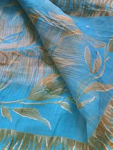 Floral Print Weightless Saree