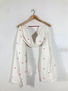 Off White Emboridered Kurta Set(Women’s)