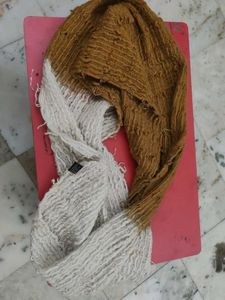 100% Pure Tibetan WoolTwo-Tone Scarf