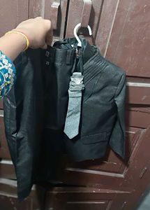 Boys&#39; Formal Suit