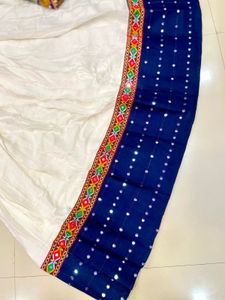 Lahenga Choli White &amp; Navy Blue