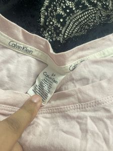 CALVIN KLEIN TOP