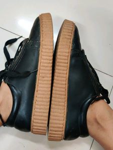 Black Roadster Sneakers 🖤🤩