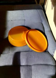 Two Tupperware Cereal Bowl Set