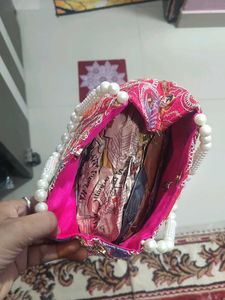 Embroidered heavy potli  👜👛👛